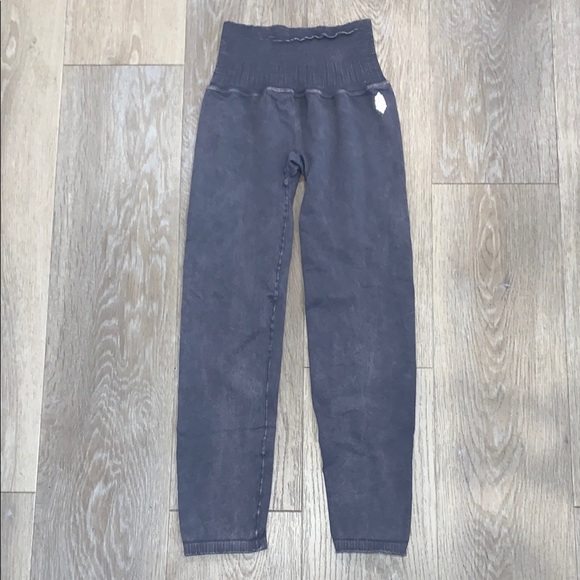 FP Movement by Free People Pants - NWOT Free People Movement Good Karma High Rise 7/8 Leggings XS/S